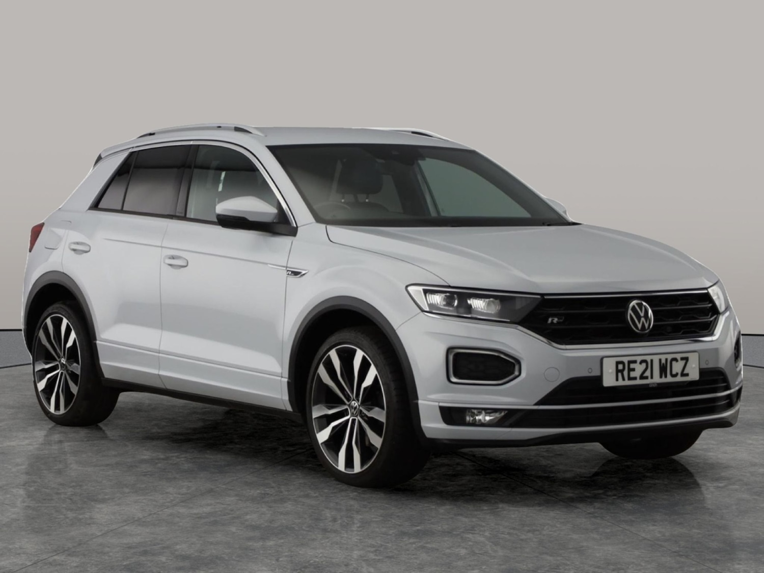 Used Volkswagen T-Roc 2021 for sale - 76935191: Photo 4