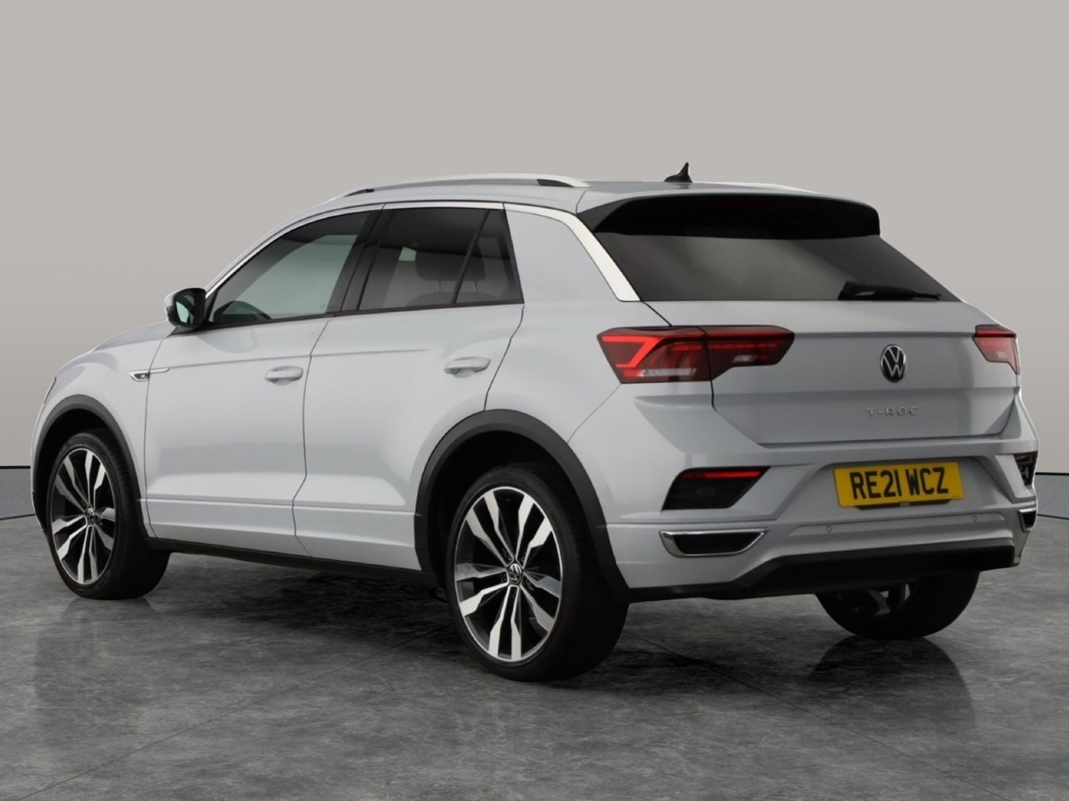 Used Volkswagen T-Roc 2021 for sale - 76935191: Photo 8