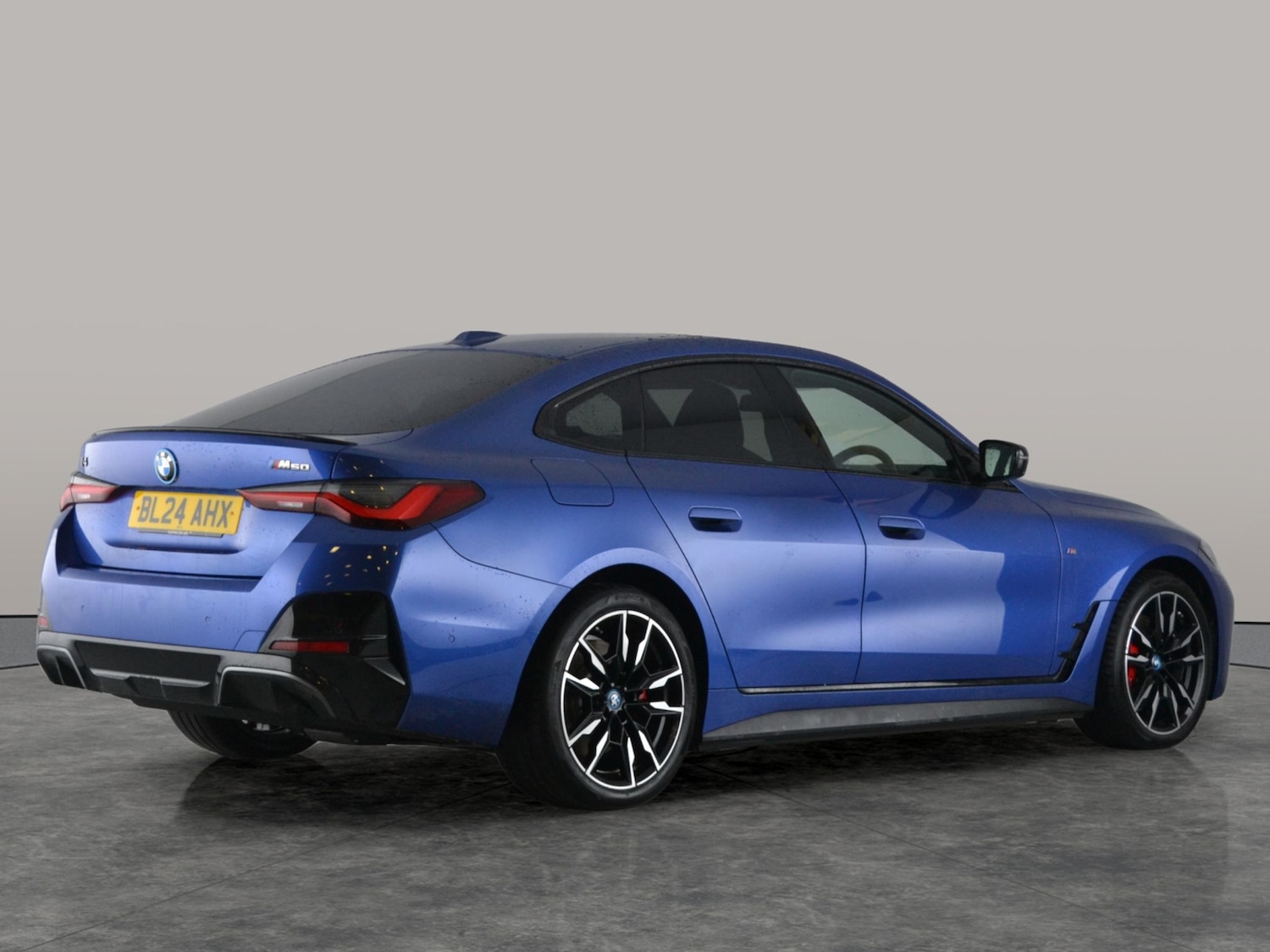 Used BMW i4 2024 for sale - 77079342: Photo 13