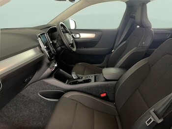 Used Volvo XC40 2020 for sale - 75761687: Photo