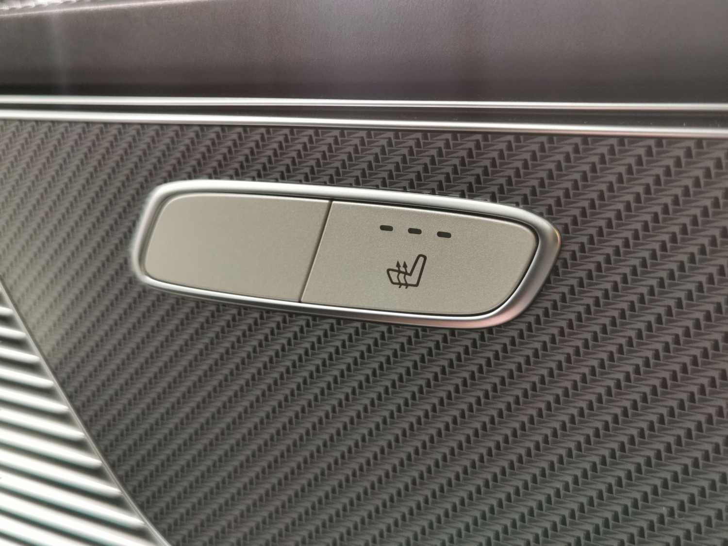 Used Mercedes-Benz EQC 2023 for sale - 76144113: Photo 26