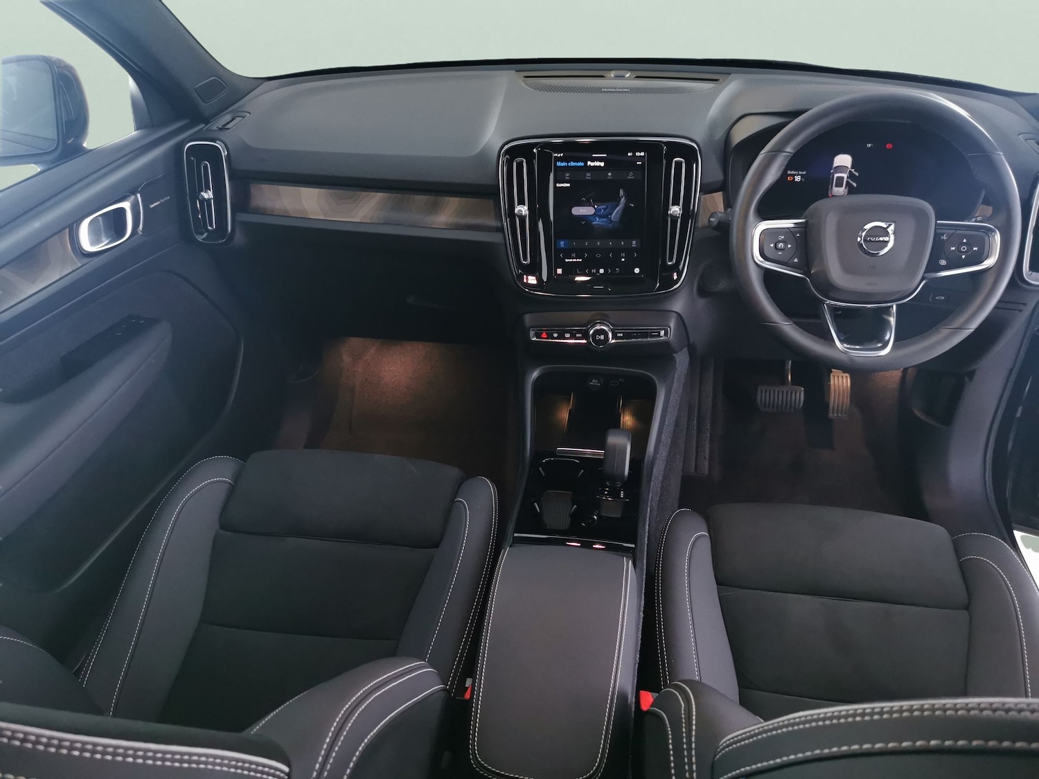 Used Volvo XC40 2022 for sale - 77012206: Photo 8