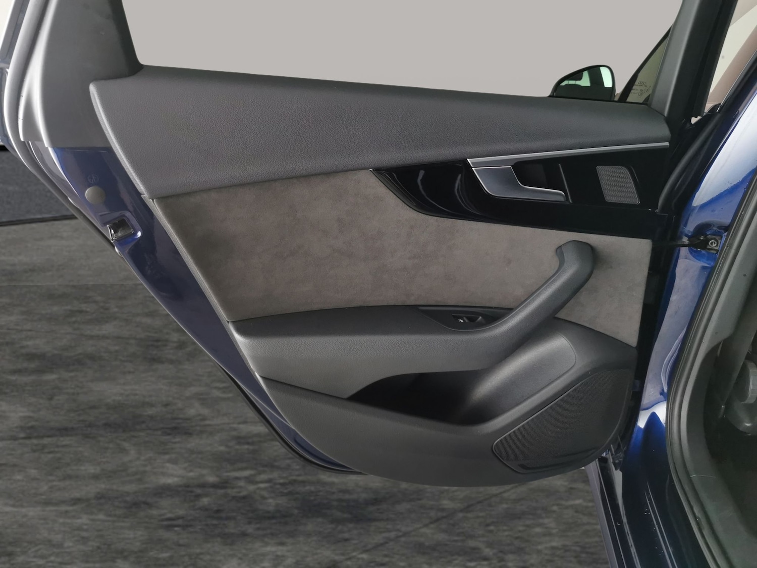 Used Audi A4 2019 for sale - 77135116: Photo 30