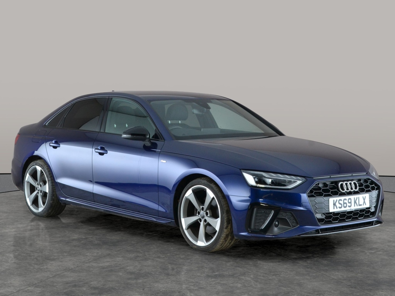 Used Audi A4 2019 for sale - 77135116: Photo 8