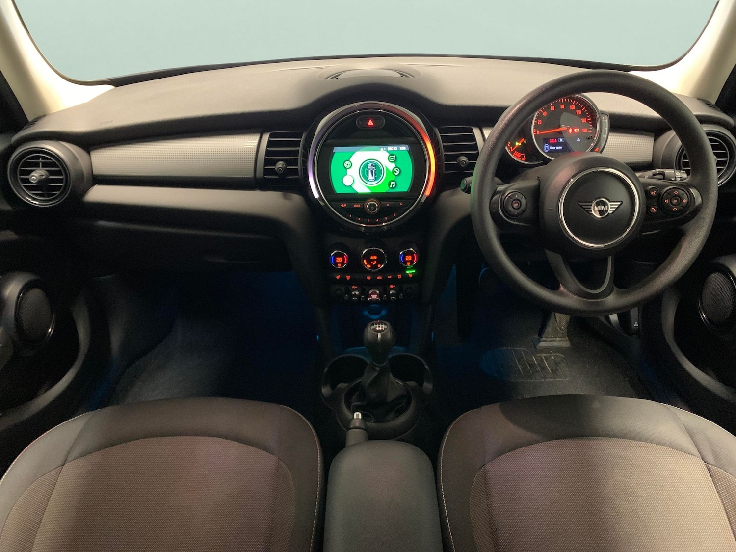 Used MINI Hatch 2019 for sale - 77019373: Photo 6