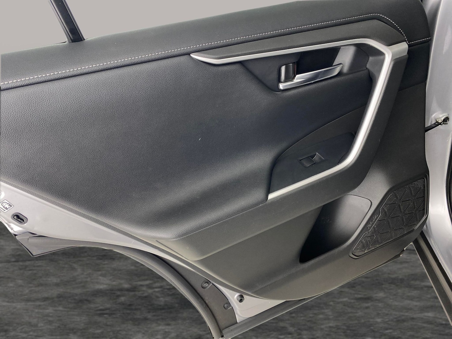 Used Toyota RAV4 2020 for sale - 76007040: Photo 34