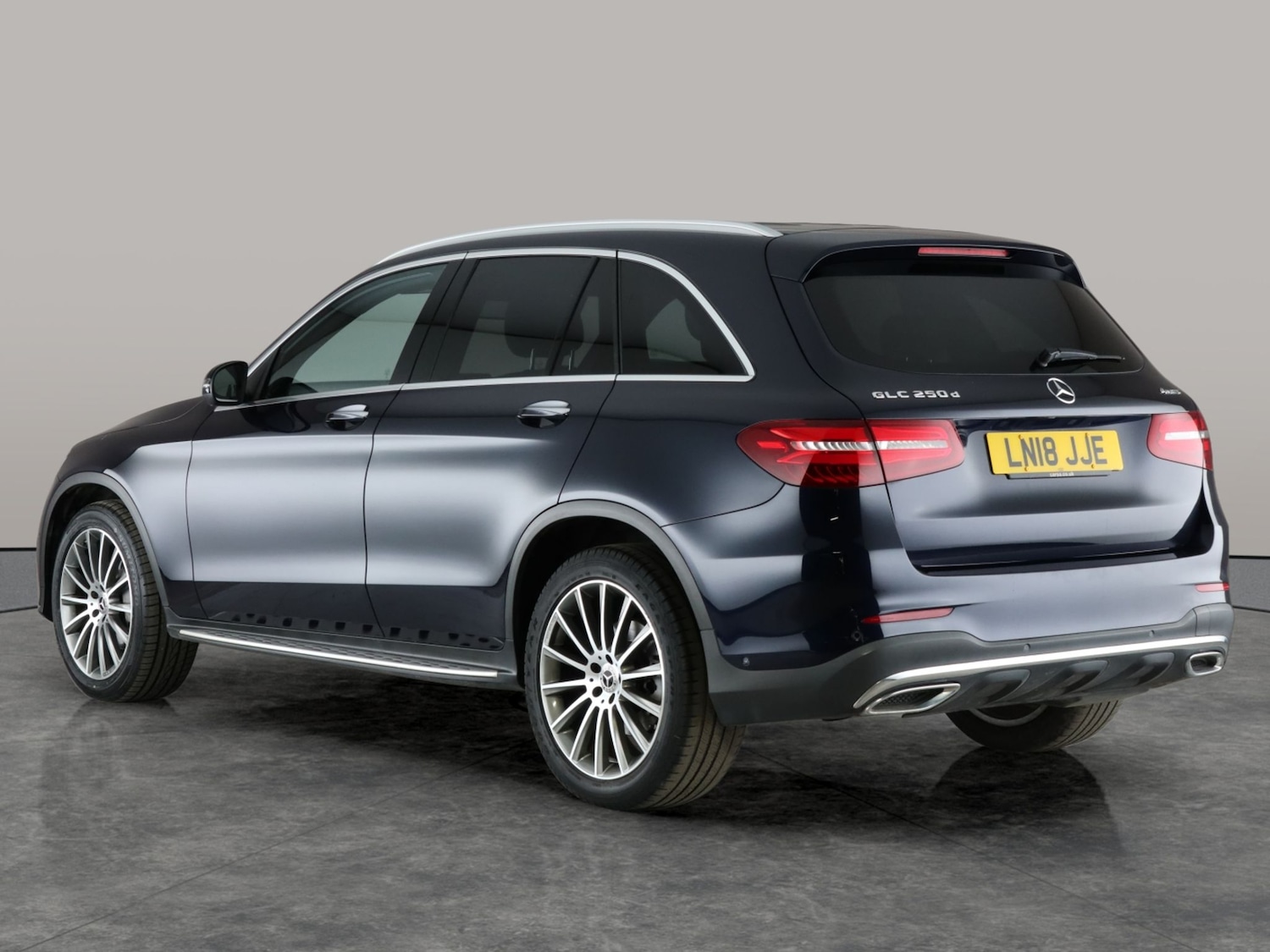 Used Mercedes-Benz GLC 2018 for sale - 76274903: Photo 17