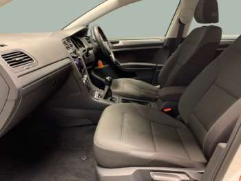 Used Volkswagen Golf 2018 for sale - 75145852: Photo