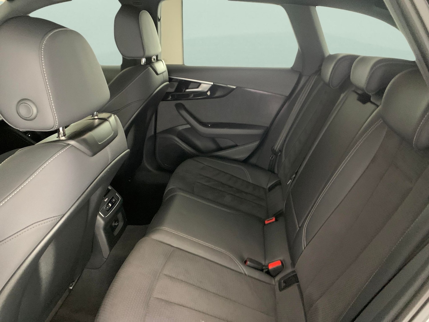 Used Audi A4 Avant 2023 for sale - 76180679: Photo 38