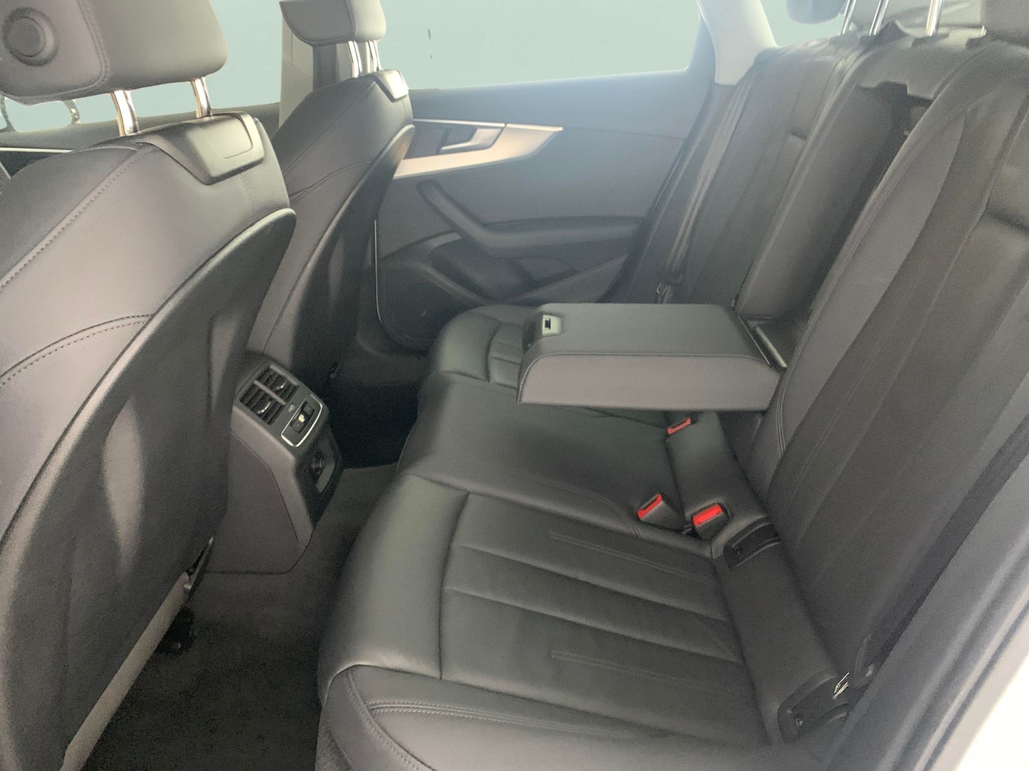 Used Audi A4 2023 for sale - 77178651: Photo 26