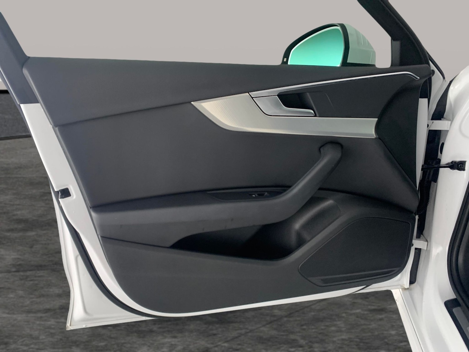 Used Audi A4 2023 for sale - 77178651: Photo 28