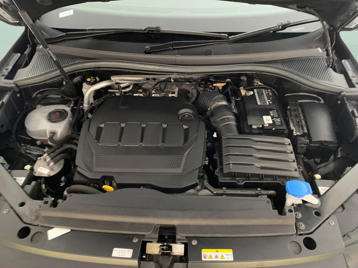 Used Volkswagen Tiguan 2022 for sale - 77221458: Photo 32