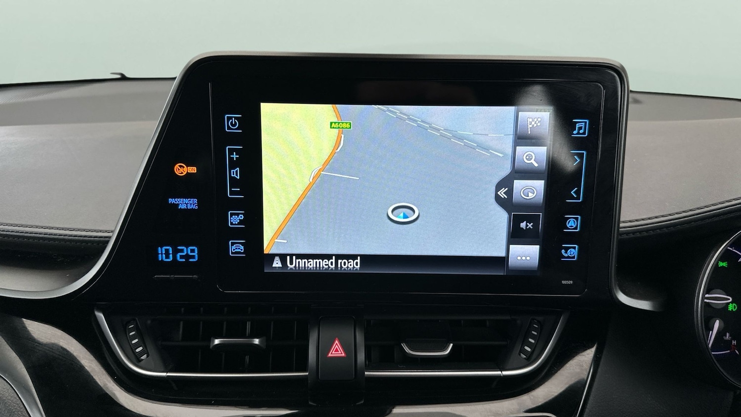 Used Toyota C-HR 2019 for sale - 76967140: Photo 21