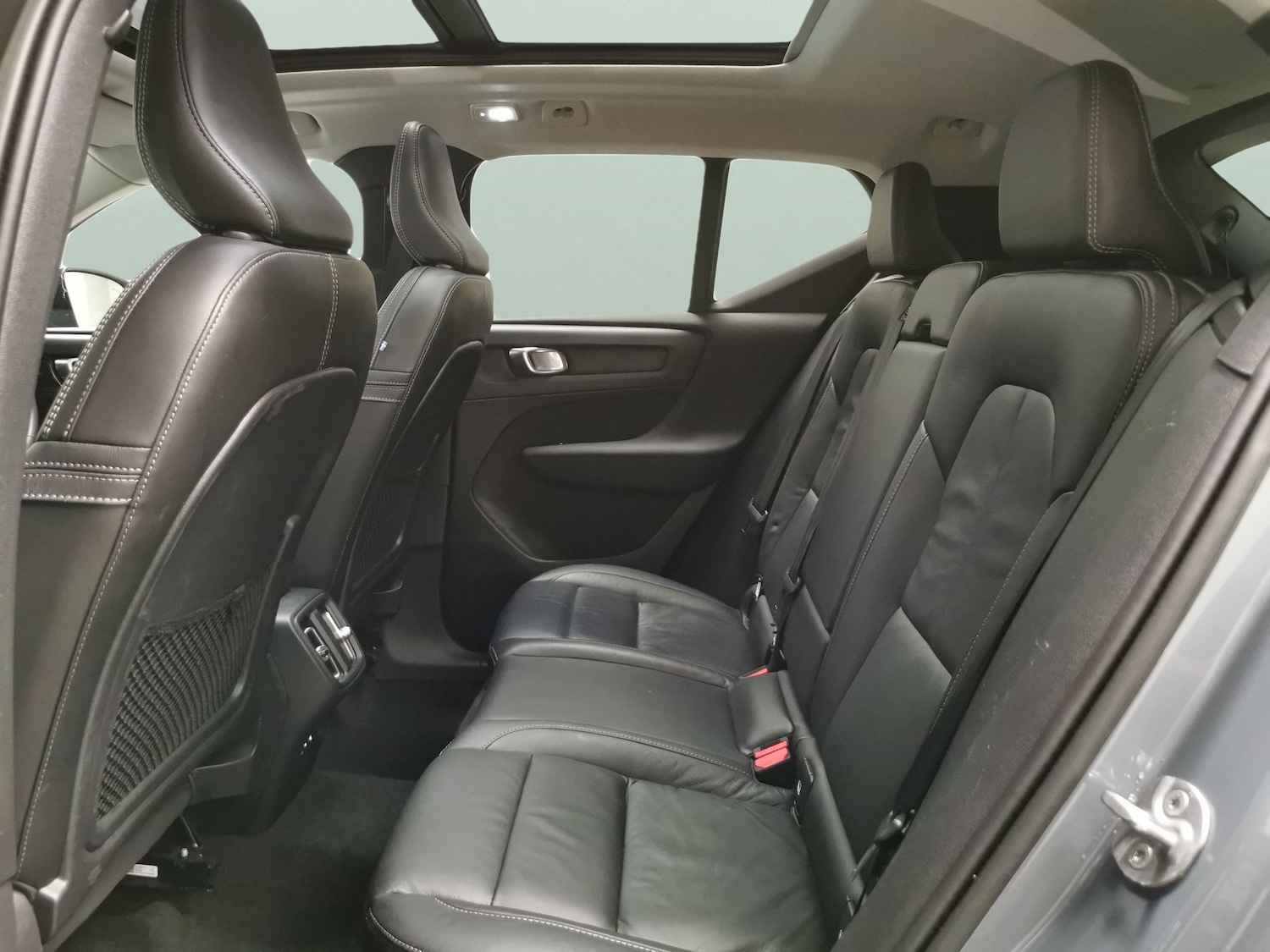 Used Volvo XC40 2022 for sale - 75997888: Photo 33