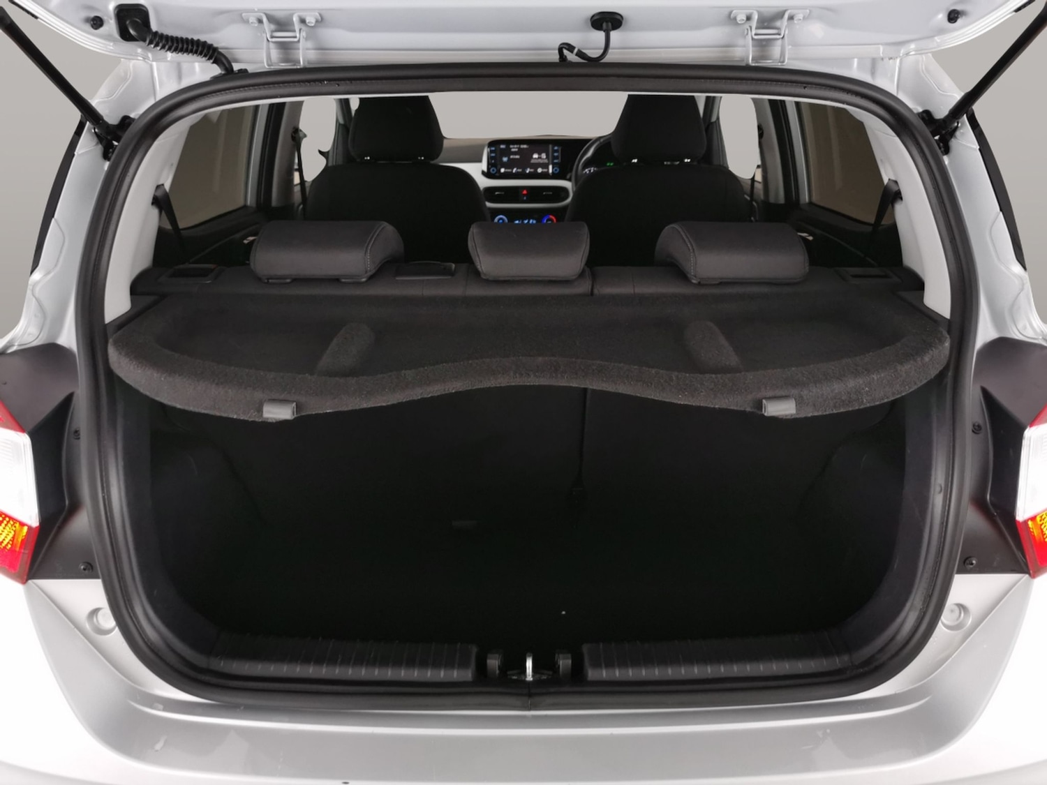 Used Hyundai i10 2022 for sale - 76845811: Photo 32