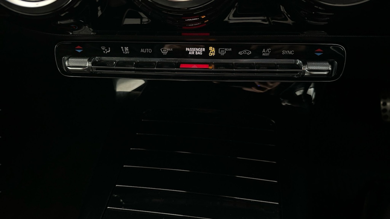 Used Mercedes-Benz A-Class 2018 for sale - 76940332: Photo 24