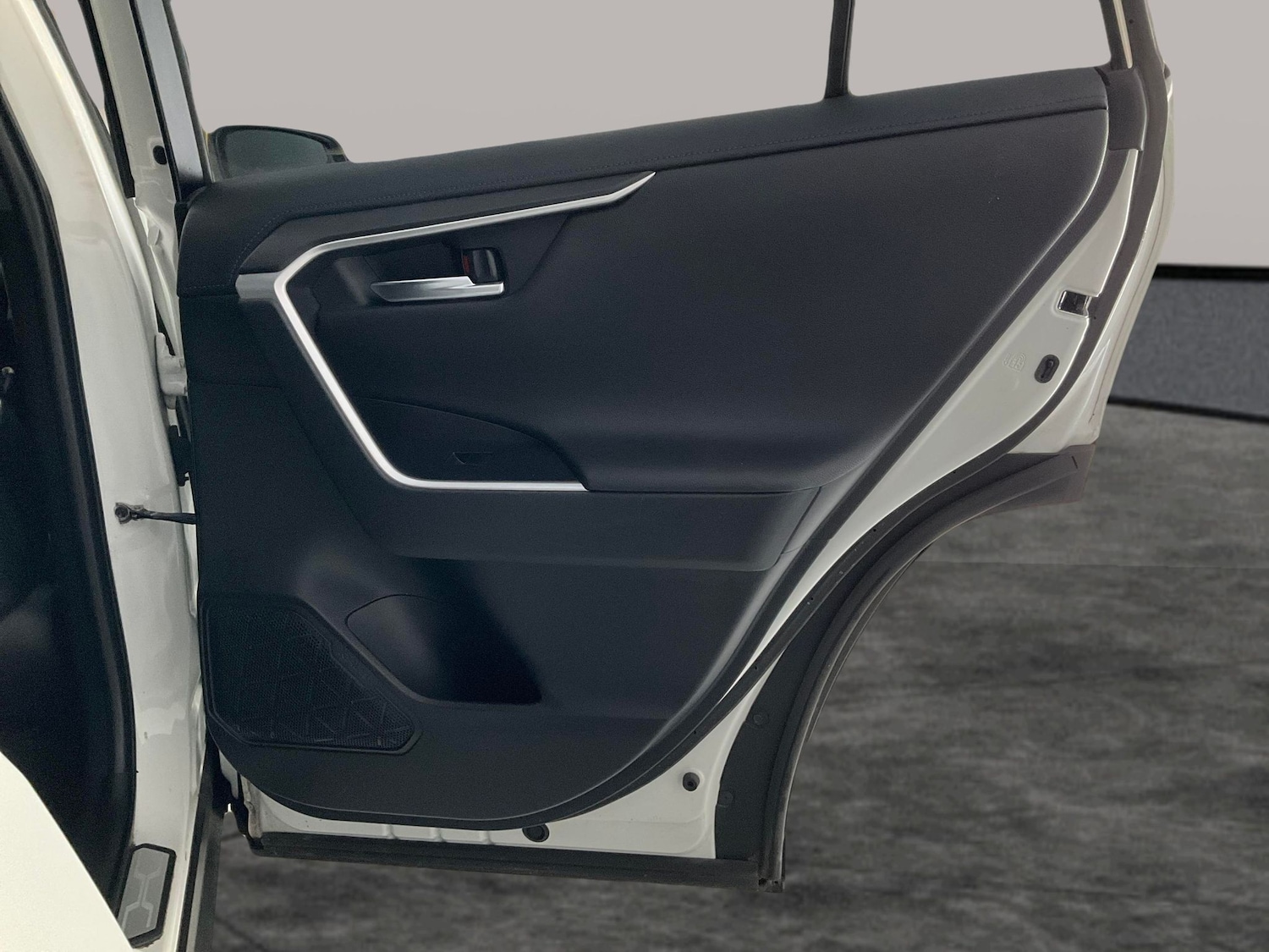 Used Toyota RAV4 2021 for sale - 76464250: Photo 41