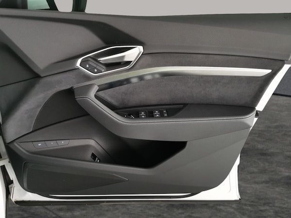 Used Audi e-tron 2022 for sale - 76207284: Photo 44