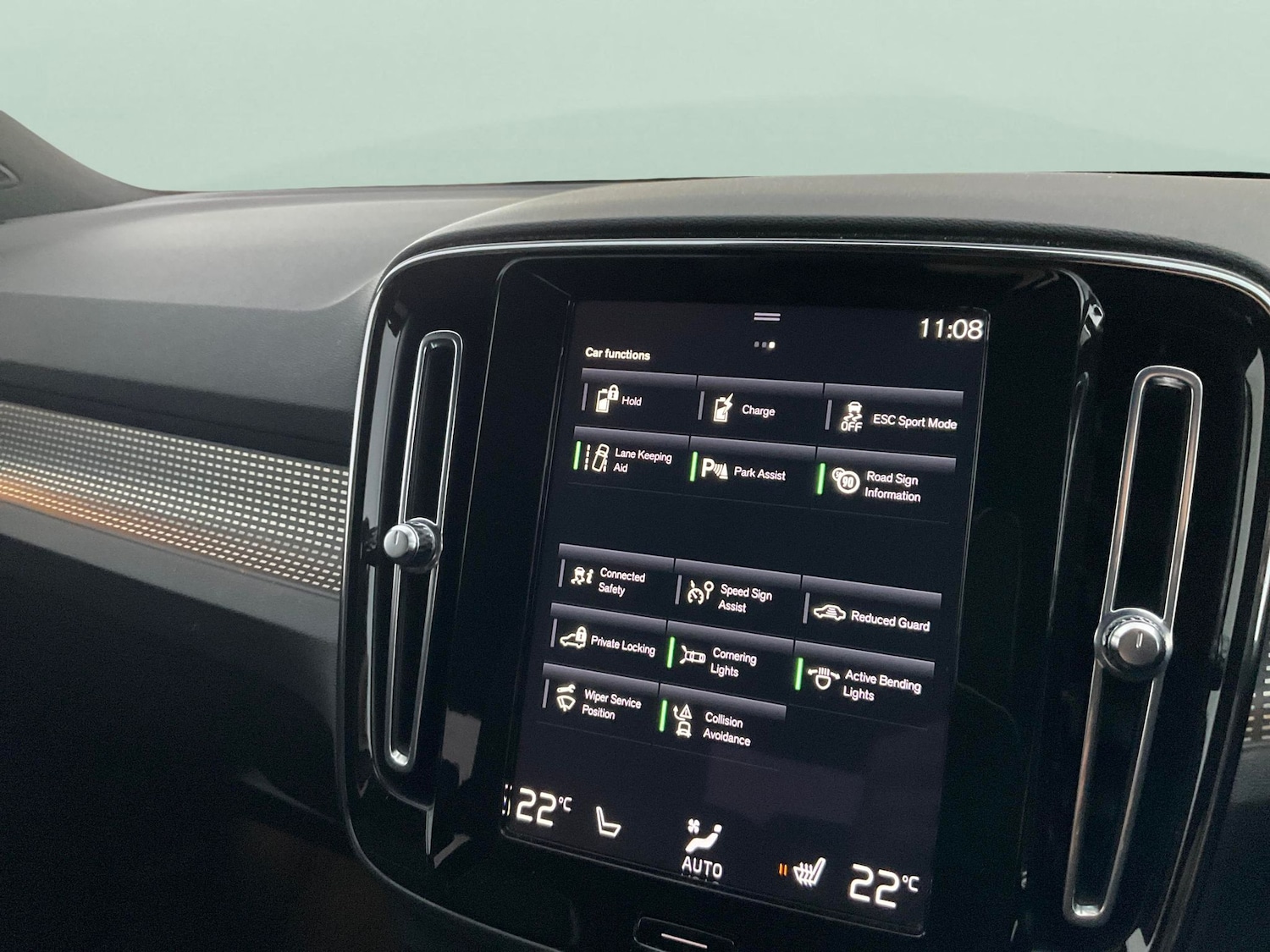 Used Volvo XC40 2022 for sale - 76612392: Photo 22