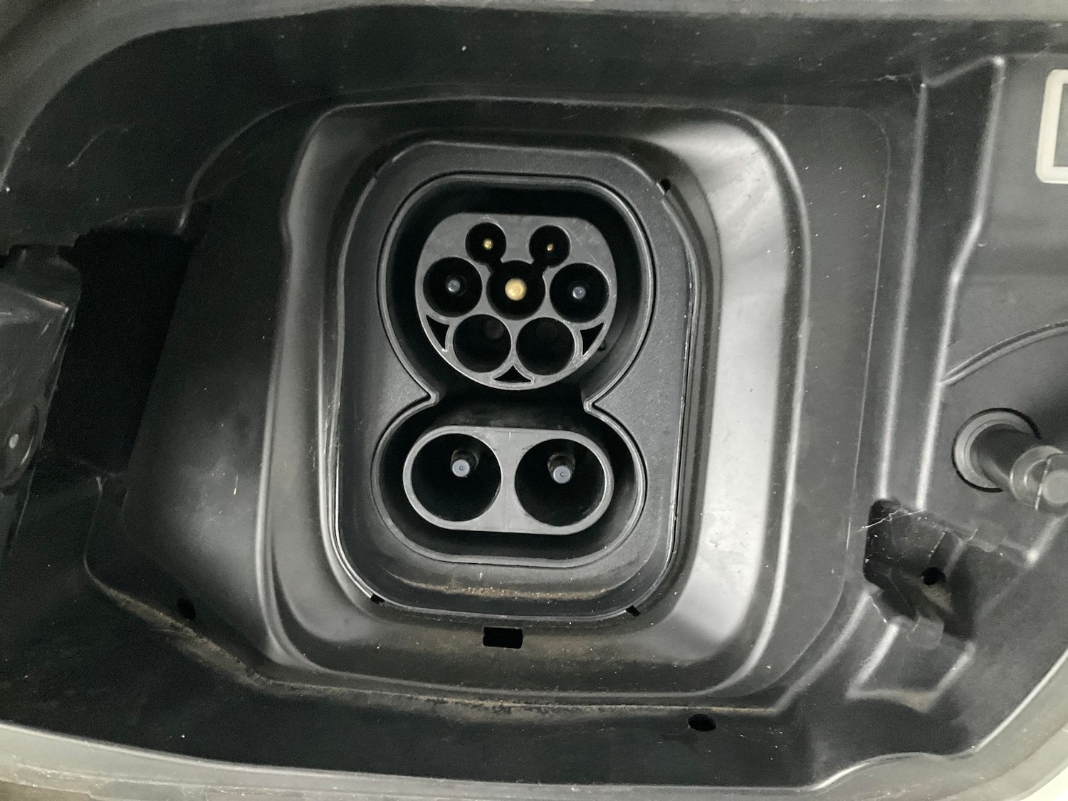 Used Peugeot E-2008 2023 for sale - 76534186: Photo 39