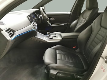 Used BMW 3 Series 2021 for sale - 75649180: Photo