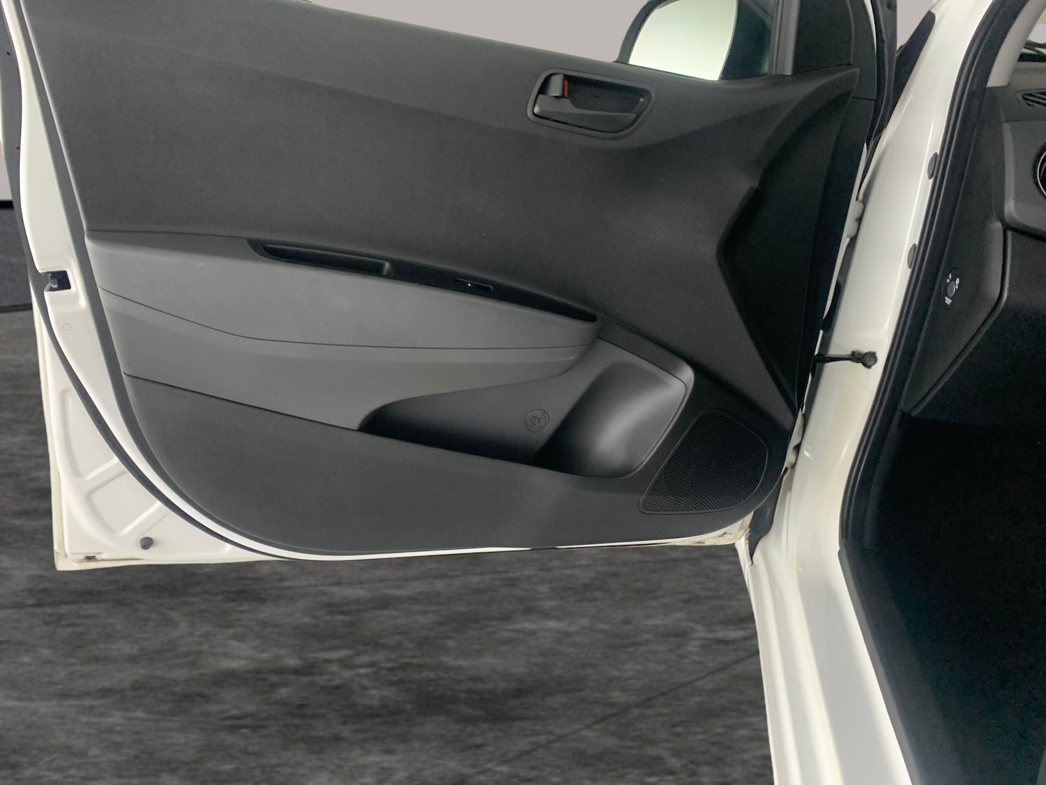 Used Hyundai i10 2020 for sale - 76528968: Photo 27