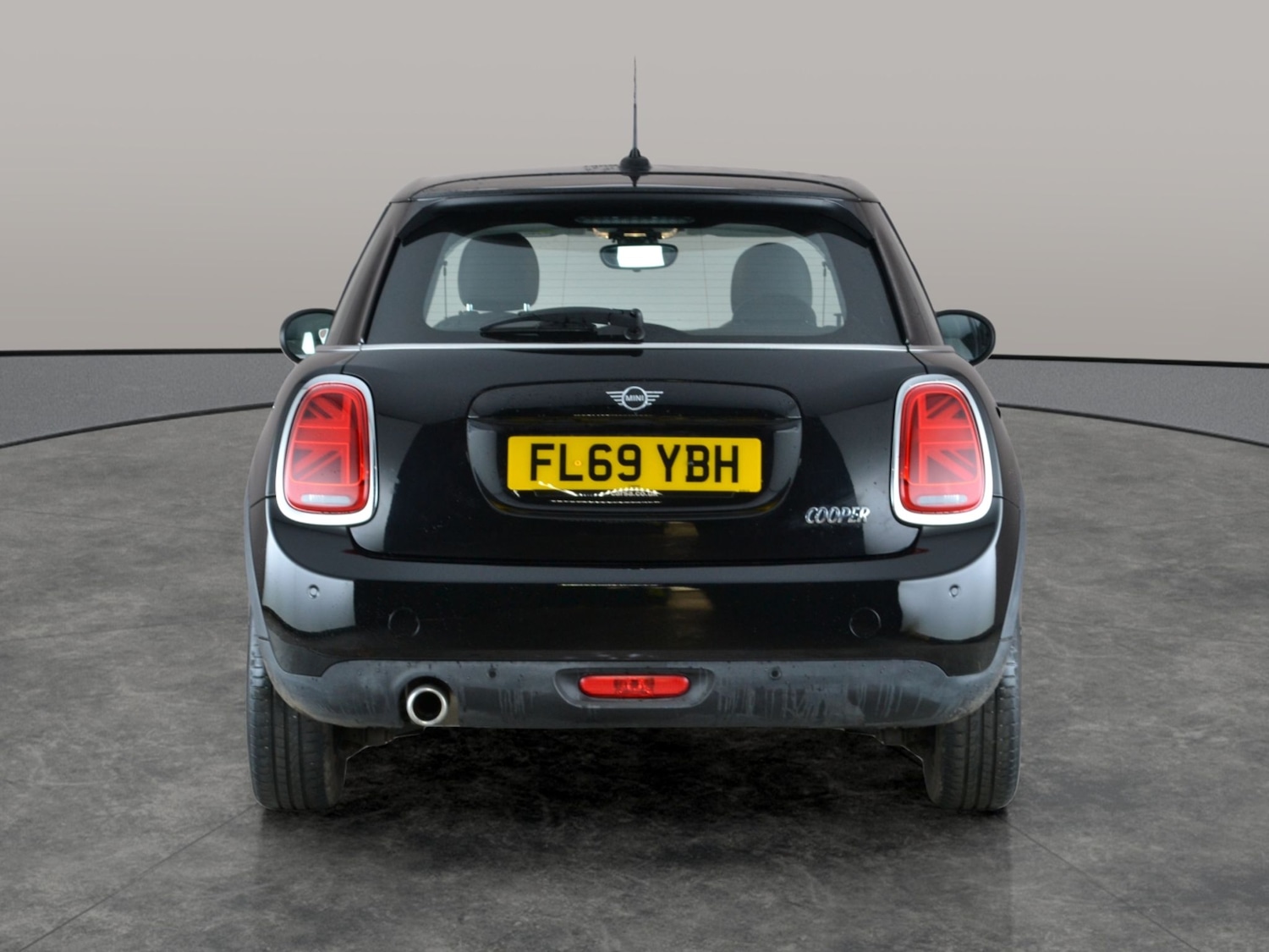 Used MINI Hatch 2019 for sale - 76935130: Photo 10