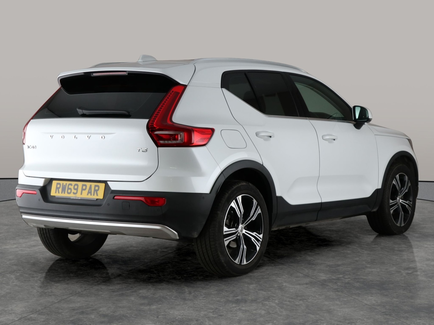 Used Volvo XC40 for sale - 76980587: Photo 13