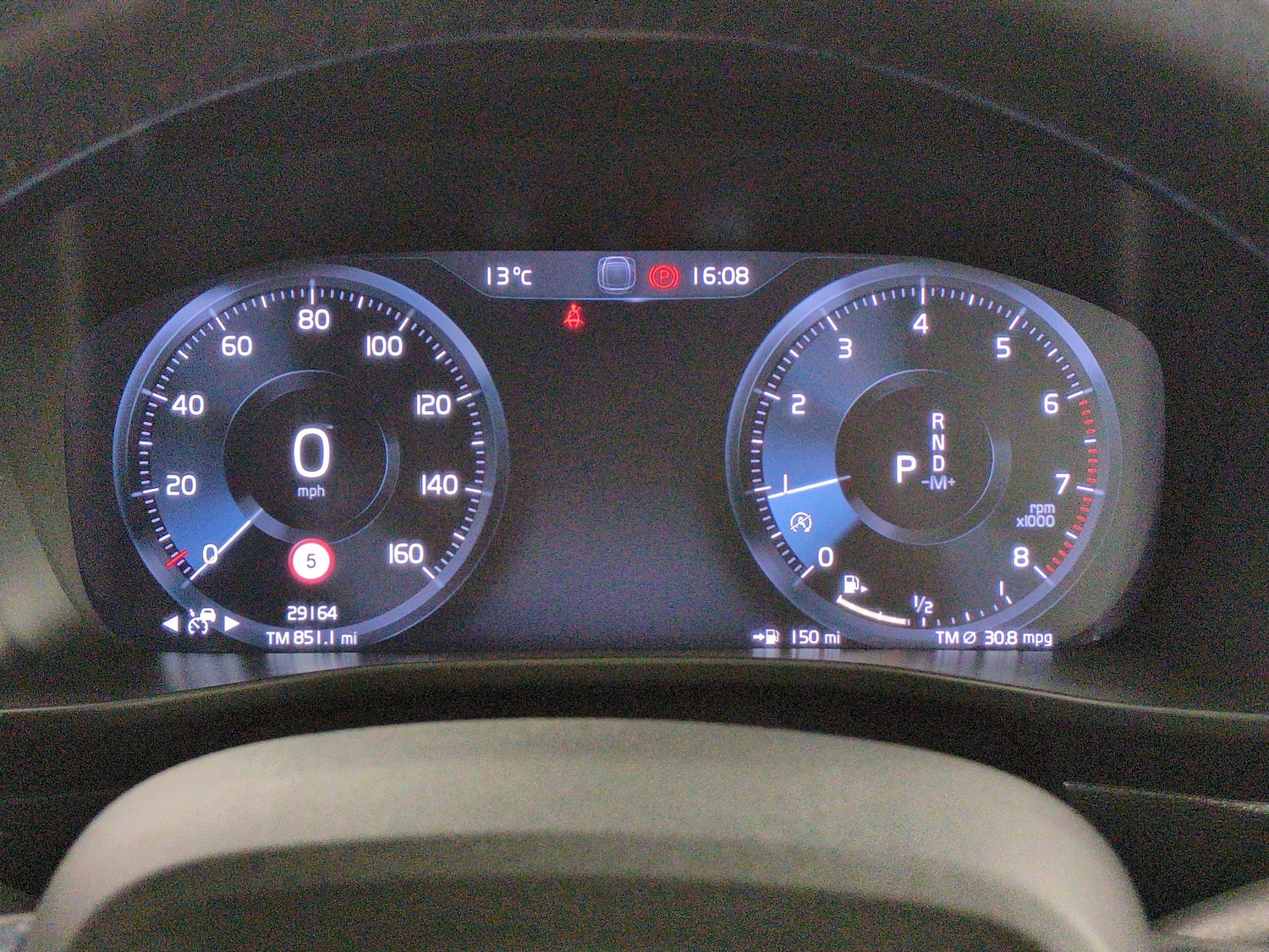 Used Volvo XC40 for sale - 76980587: Photo 27