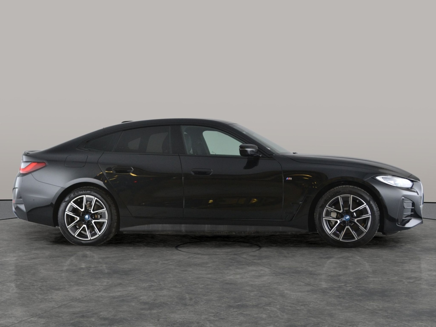 Used BMW i4 2024 for sale - 77013277: Photo 12