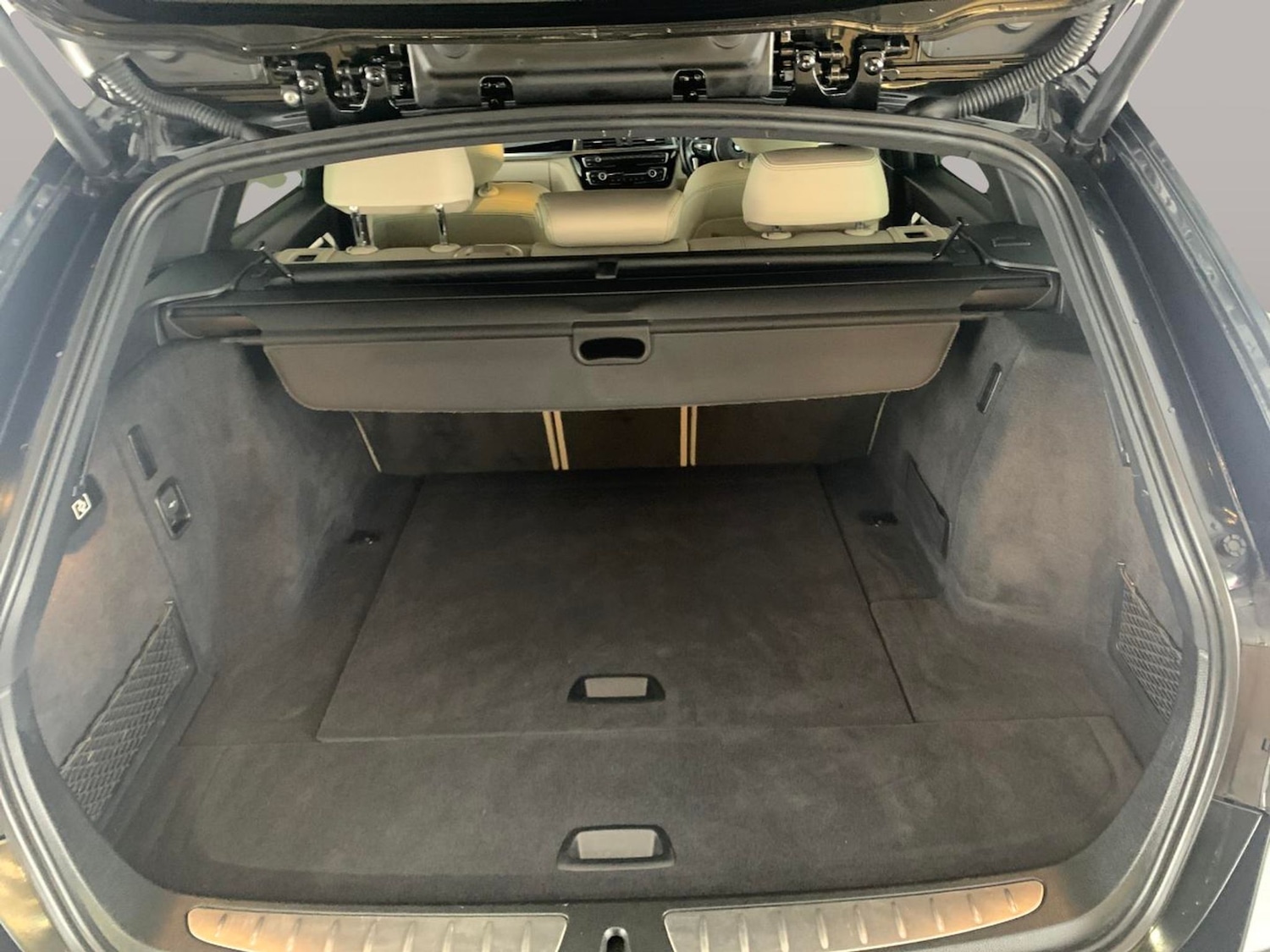 Used BMW 3 Series 2018 for sale - 76719840: Photo 30