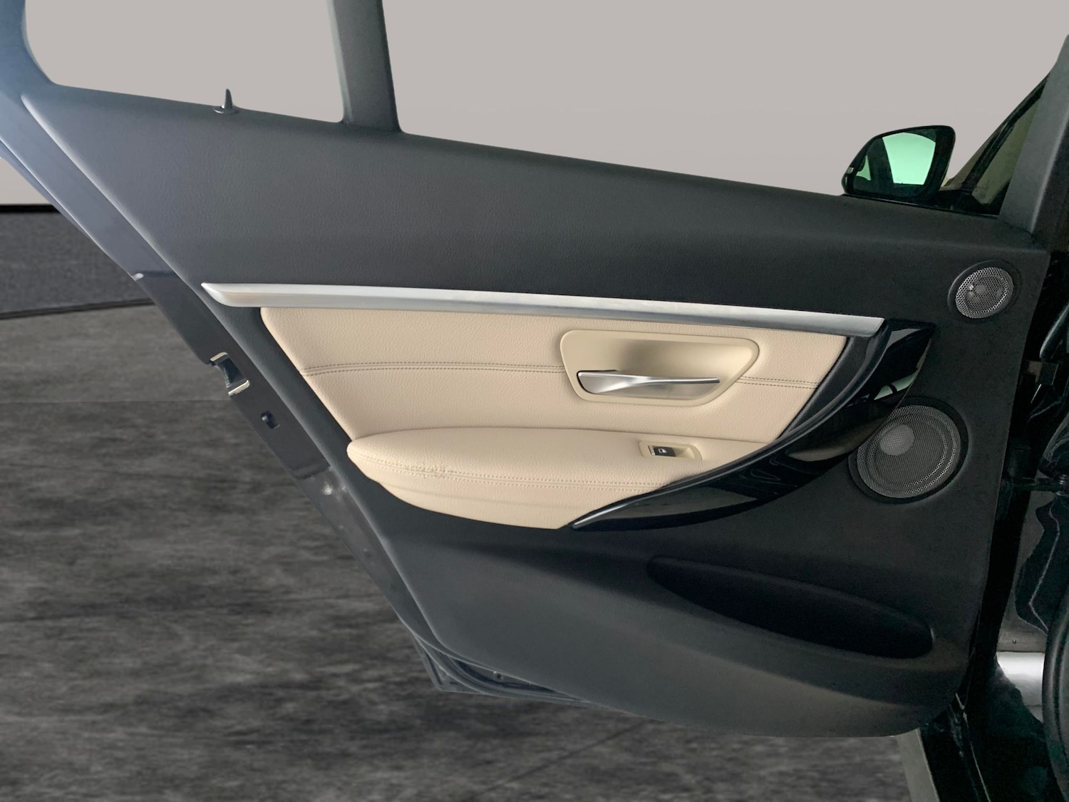 Used BMW 3 Series 2018 for sale - 76719840: Photo 31