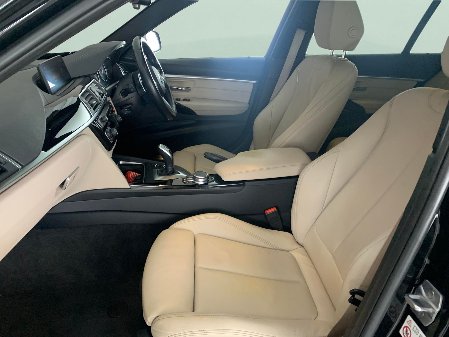 Used BMW 3 Series 2018 for sale - 76719840: Photo 4