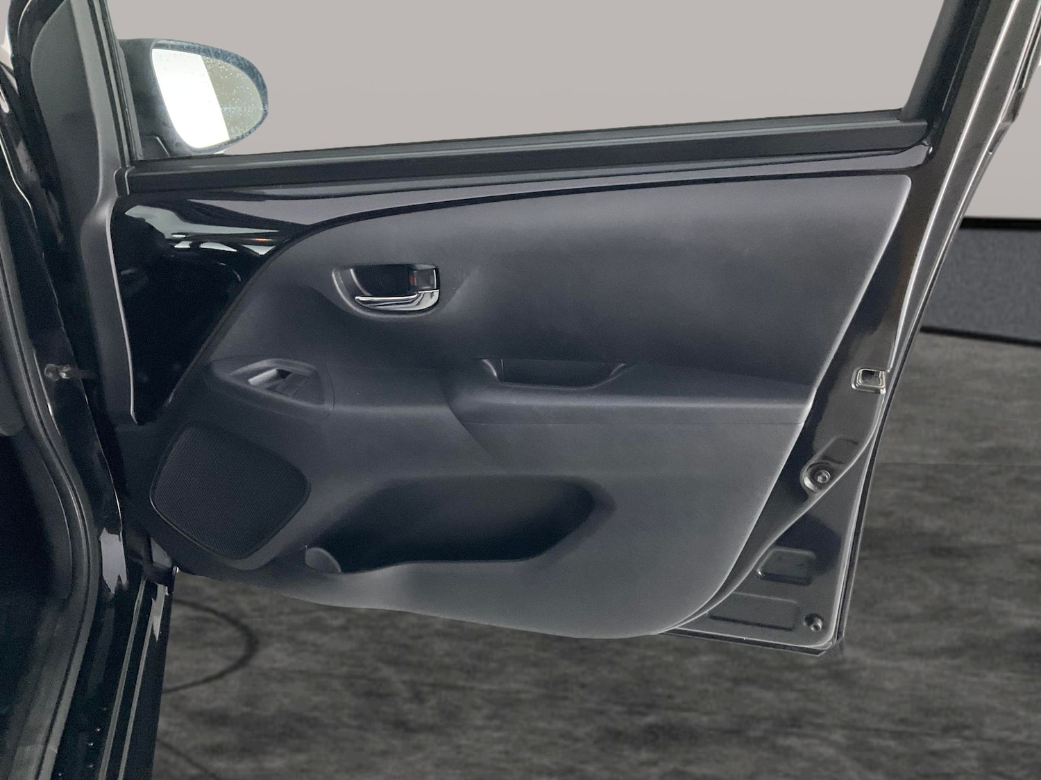 Used Toyota AYGO 2018 for sale - 76557162: Photo 26