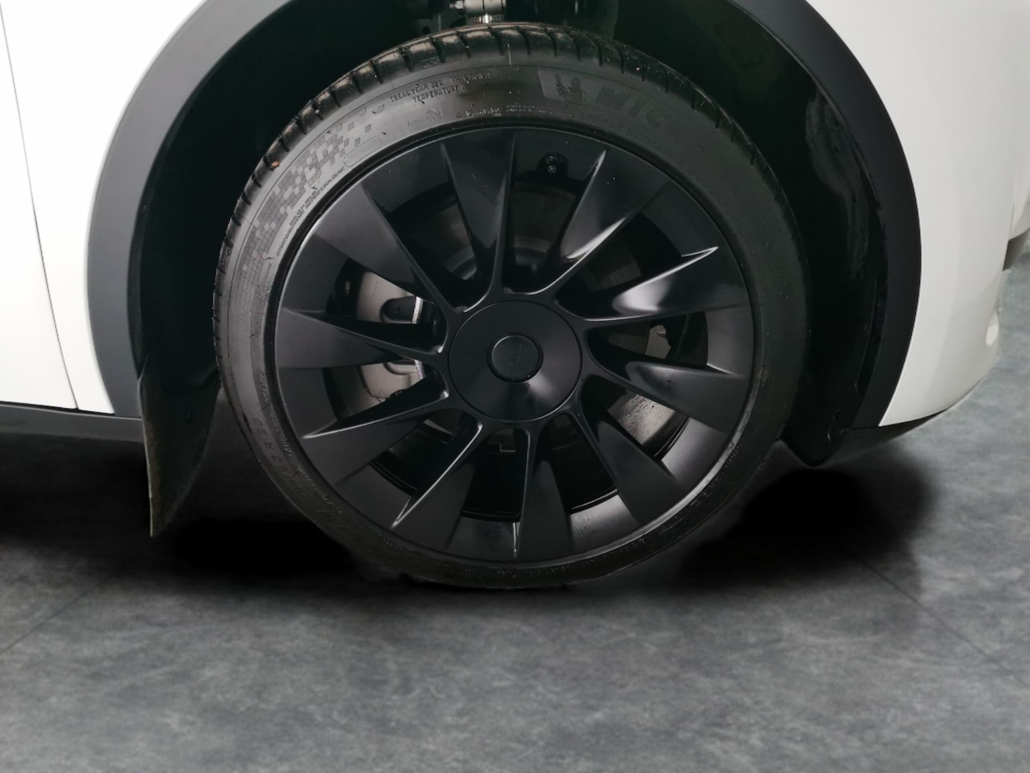 Used Tesla Model Y 2025 for sale - 77013283: Photo 23