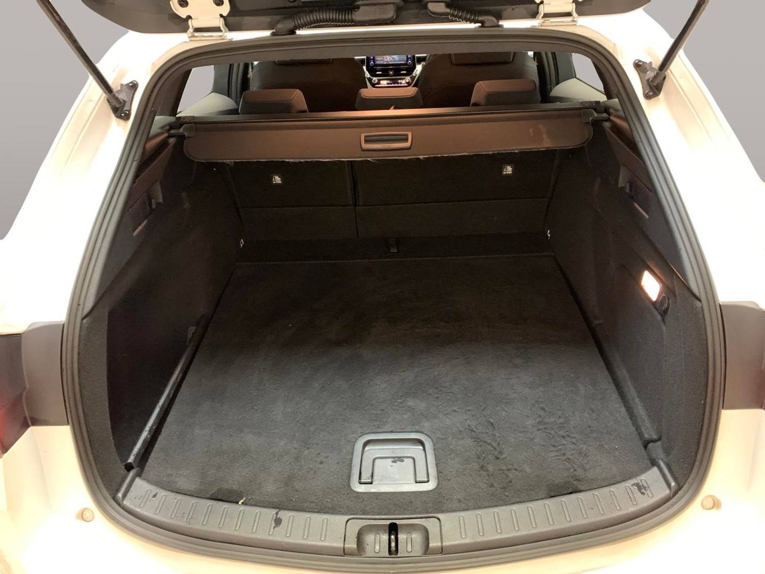 Used Toyota Corolla 2020 for sale - 77165707: Photo 32