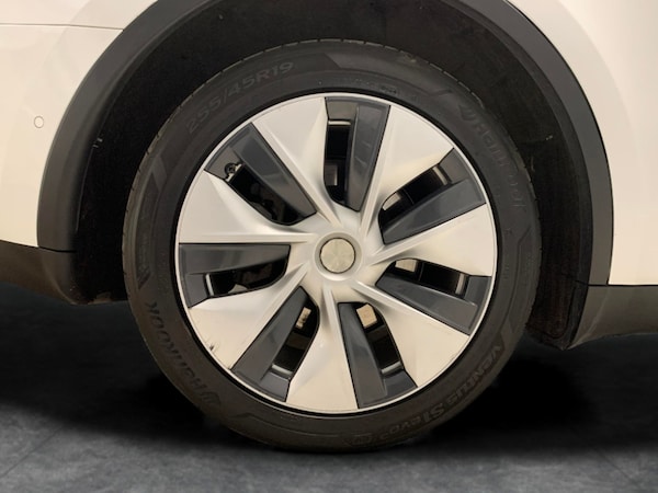 Used Tesla Model Y 2022 for sale - 76243857: Photo 29