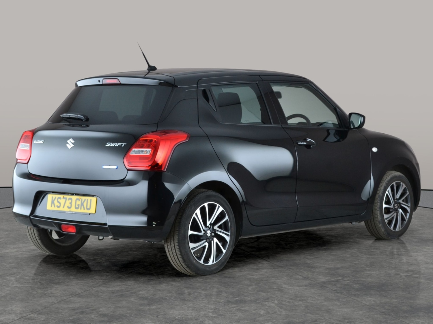 Used Suzuki Swift 2023 for sale - 77170969: Photo 9