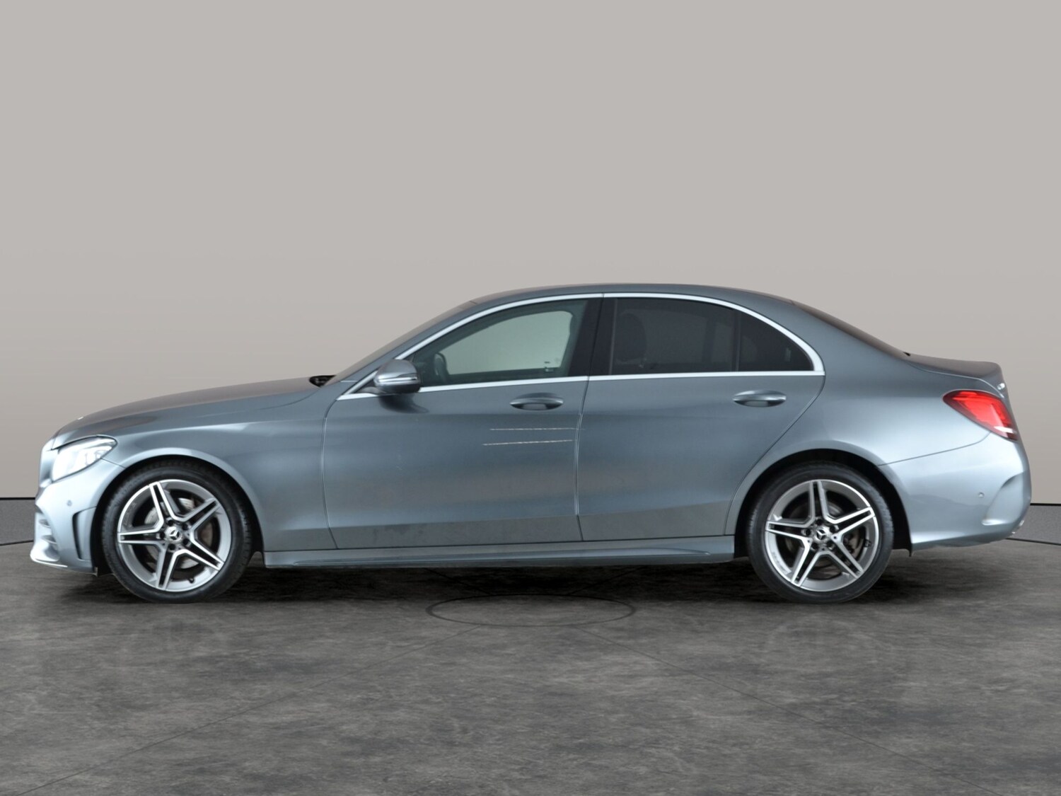 Used Mercedes-Benz C Class 2020 for sale - 76901844: Photo 13