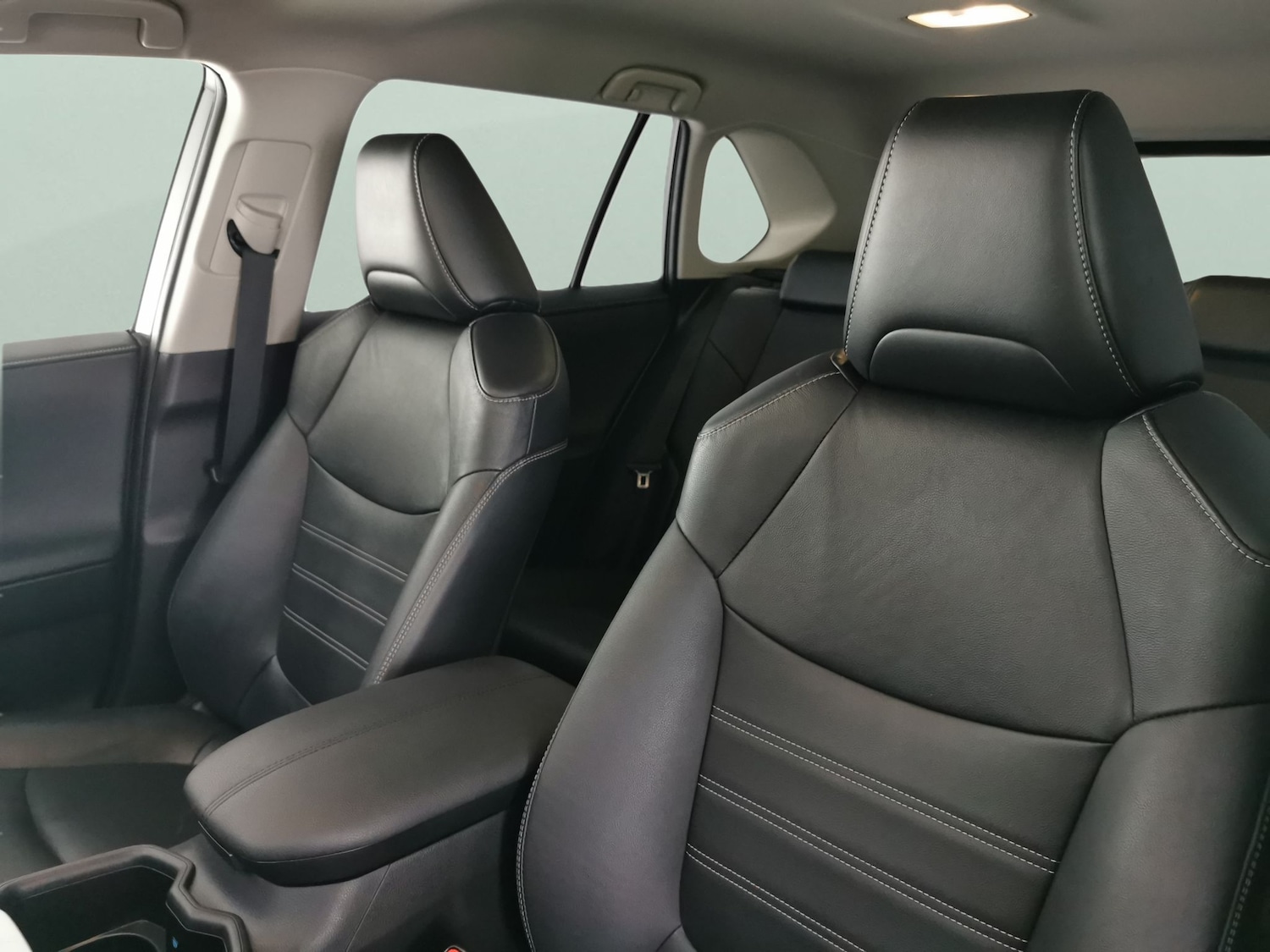 Used Toyota RAV4 2022 for sale - 77013307: Photo 6