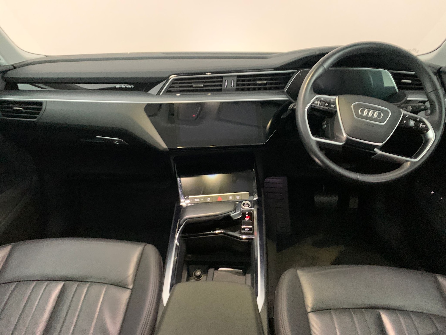 Used Audi e-tron 2022 for sale - 76197045: Photo 4