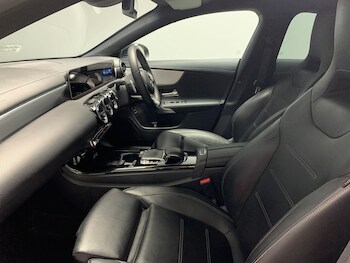 Used Mercedes-Benz CLA 2019 for sale - 75825600: Photo