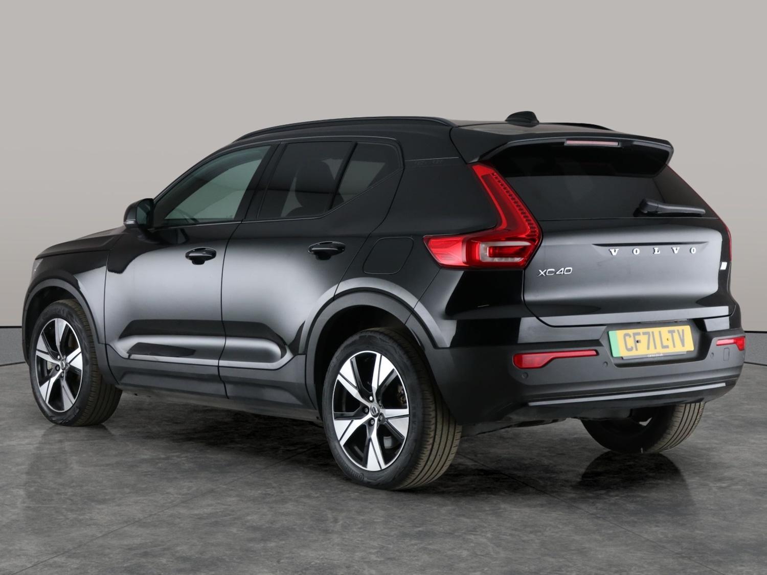 Used Volvo XC40 2022 for sale - 76105219: Photo 14