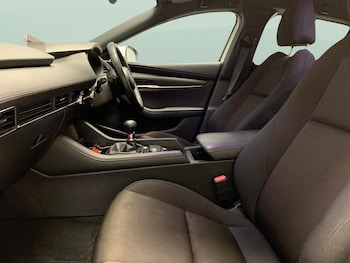 Used Mazda Mazda3 2021 for sale - 76036924: Photo 4