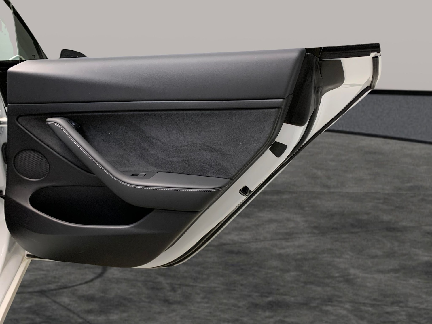 Used Tesla Model 3 2021 for sale - 77347421: Photo 28