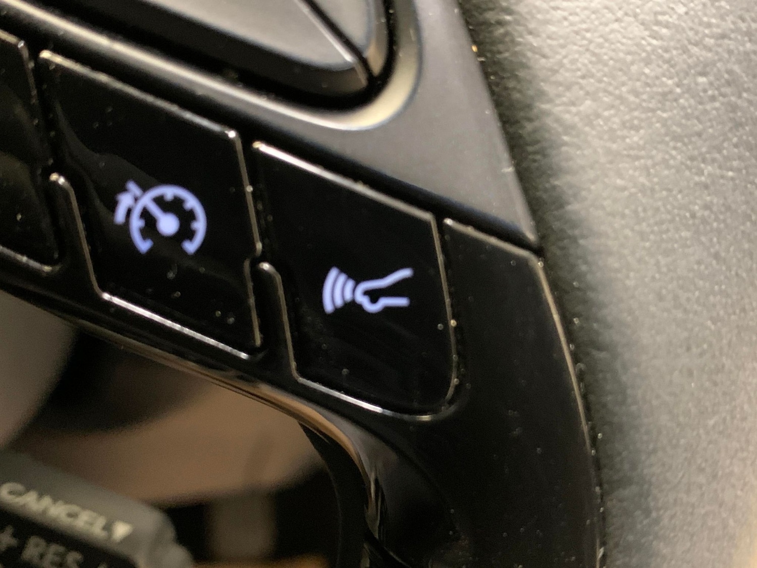 Used Toyota C-HR 2022 for sale - 76402987: Photo 19