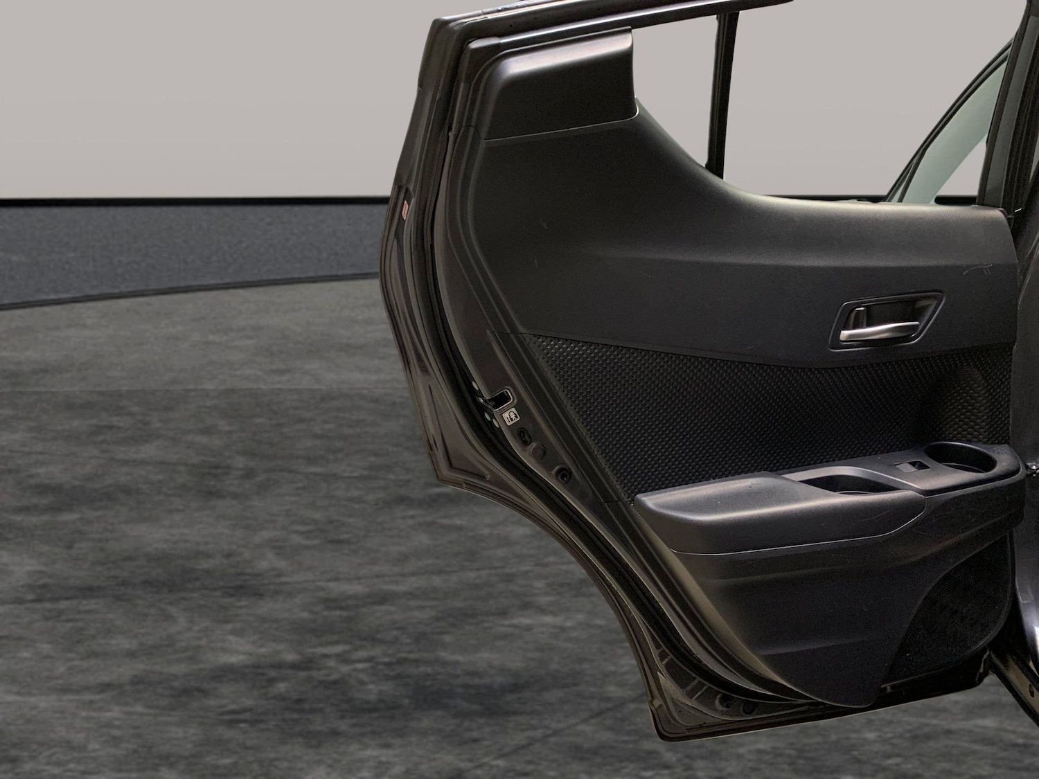 Used Toyota C-HR 2022 for sale - 76402987: Photo 31