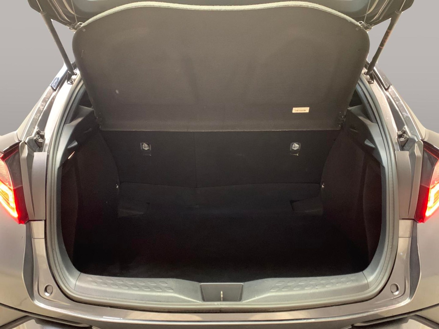 Used Toyota C-HR 2022 for sale - 76402987: Photo 37