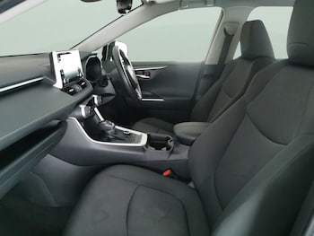 Used Toyota RAV4 2021 for sale - 76969522: Photo