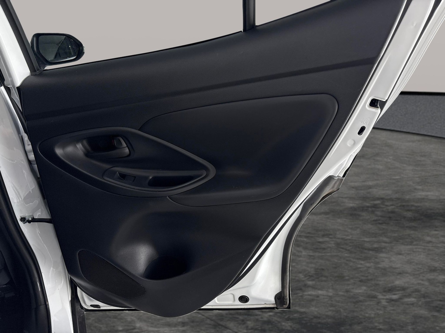 Used Toyota Yaris Cross 2023 for sale - 76392120: Photo 44